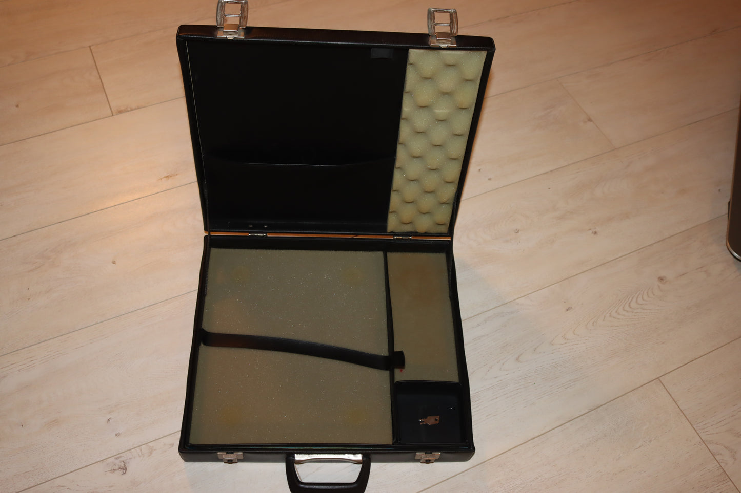 original Mephisto Koffer BK600 für den Montde Carlo oder Academy Schachcomputer