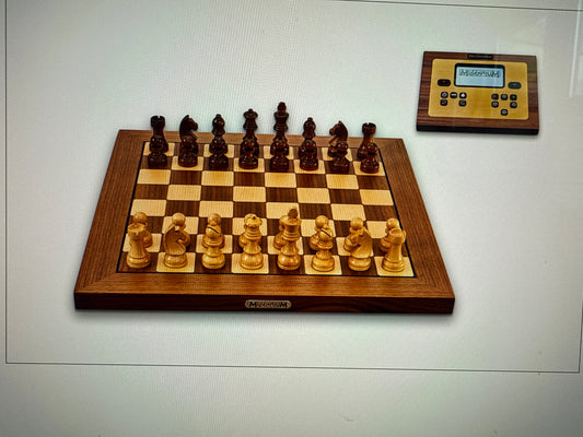 Millennium Schachcomputer ChessClassics Exclusive Produktnummer M828