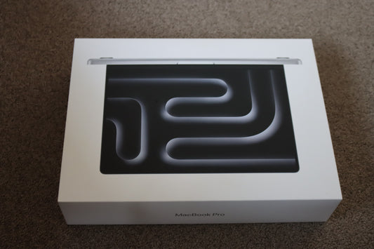 NEUES Apple MacBook Pro 14" 2024 M4 Max/36/1 TB 14C CPU 32C GPU Silber MX2G3D/A