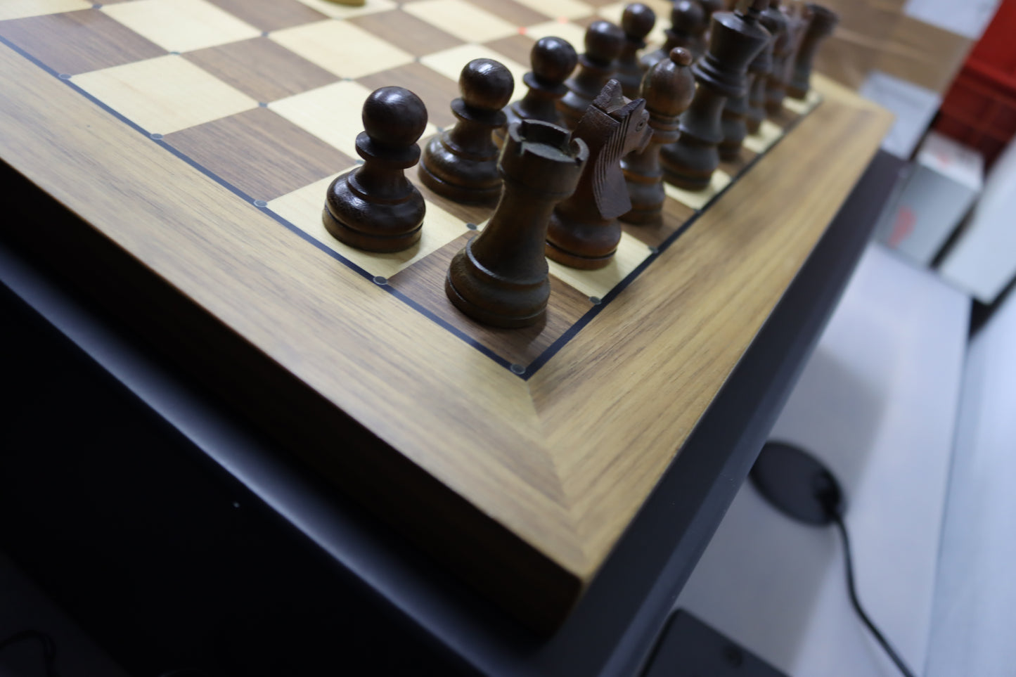 Millennium Schachcomputer ChessClassics Exclusive Produktnummer M828